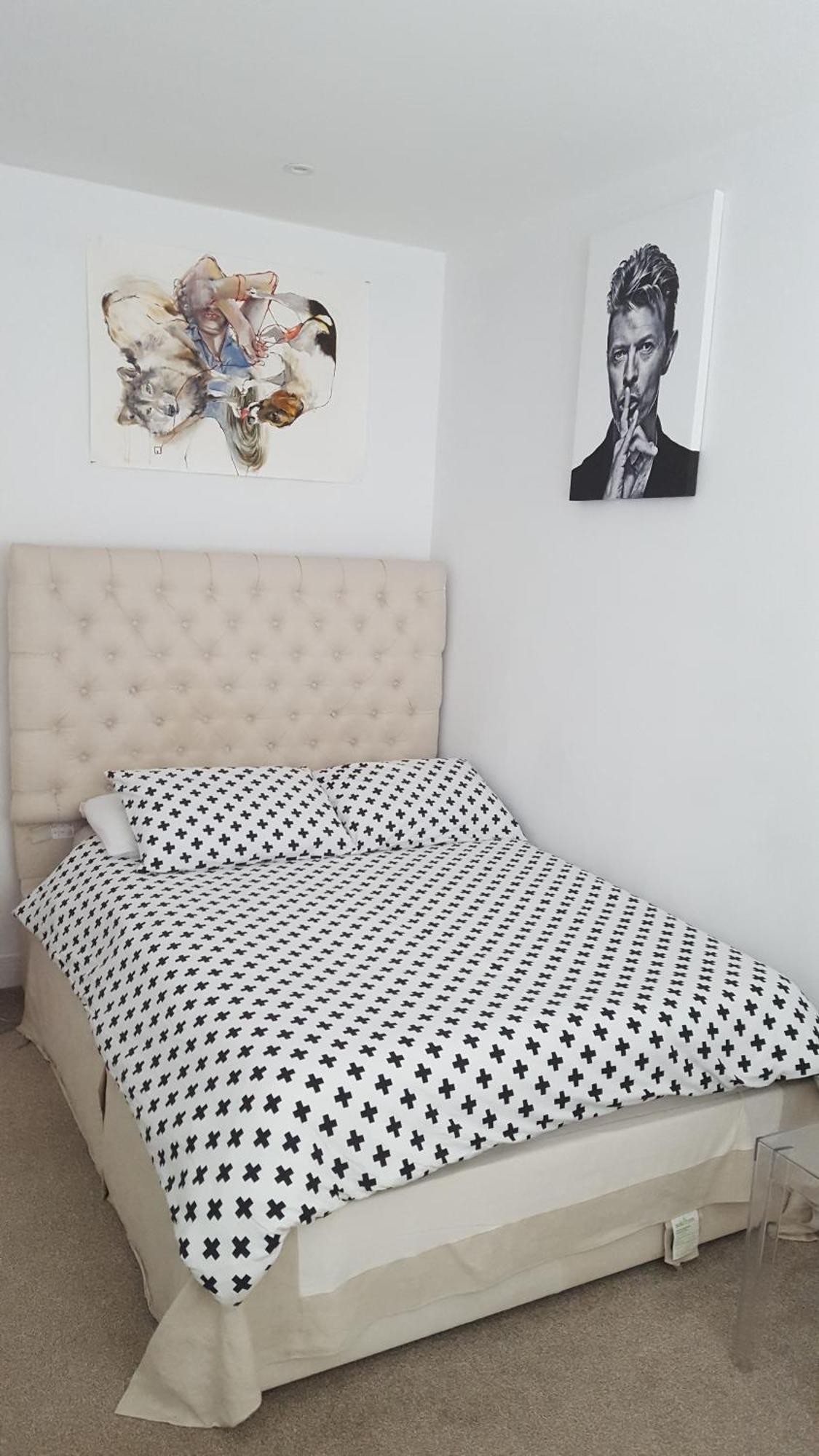 Family Home With Easy Commute To London! Croydon Extérieur photo